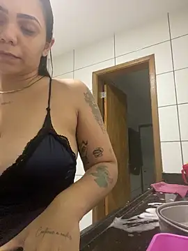 Snapshot of Nini_ chatting on June 8, 2:23 am Nini online show from June 8, 2:23 am
