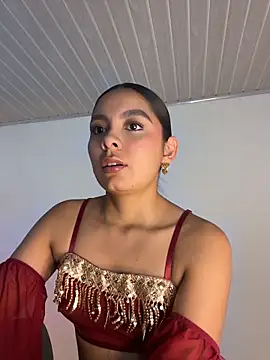 Nicollewest1 online show from March 19, 10:21 pm