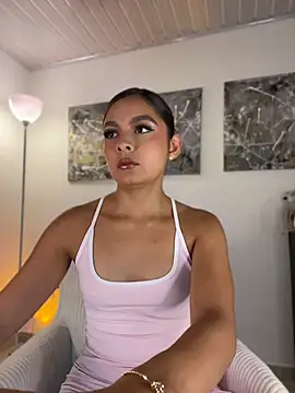 Nicollewest1 online show from June 30, 11:49 pm