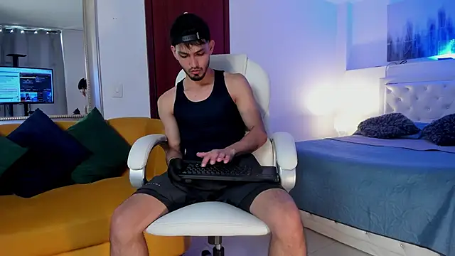 HarryFosster online show from January 14, 6:11 pm