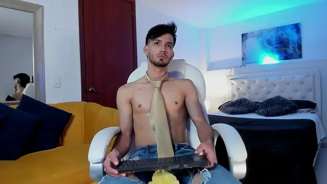 HarryFosster online show from April 8, 6:31 pm