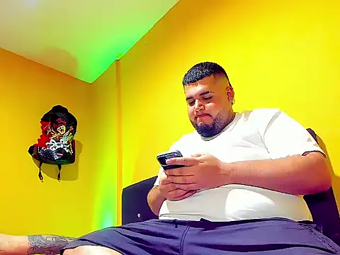 gainer chubby hot online show from December 20, 2:47 am