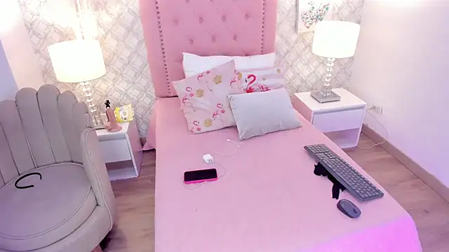 amber  ferrera online show from February 21, 7:38 pm