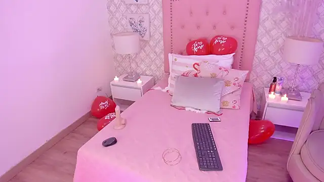 amber  ferrera online show from February 7, 7:44 pm