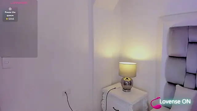 amber  ferrera online show from April 9, 7:53 pm