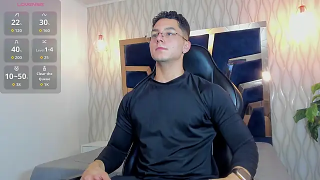 Noah Clarkk online show from March 3, 5:20 pm