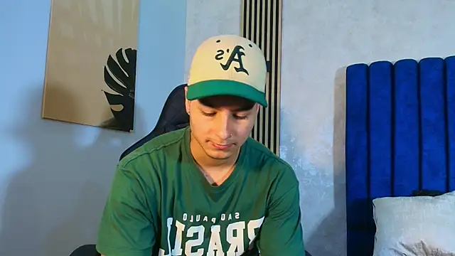 Noah Clarkk online show from May 15, 5:33 pm