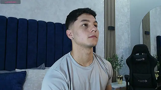 Noah Clarkk online show from May 23, 5:34 pm