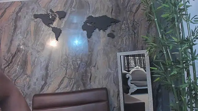 Noah Clarkk online show from February 17, 11:35 pm