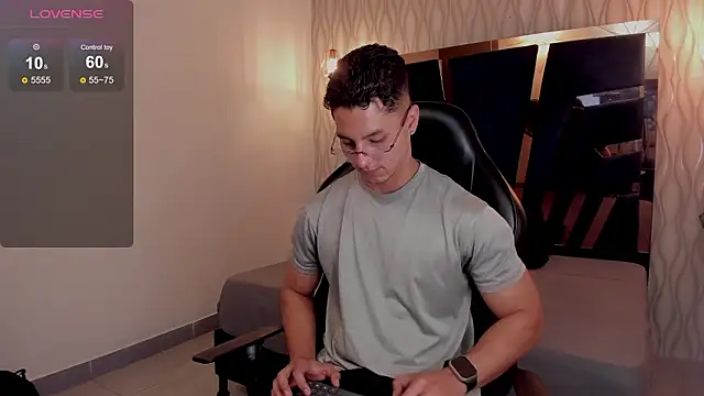 Noah Clarkk online show from March 9, 5:27 pm