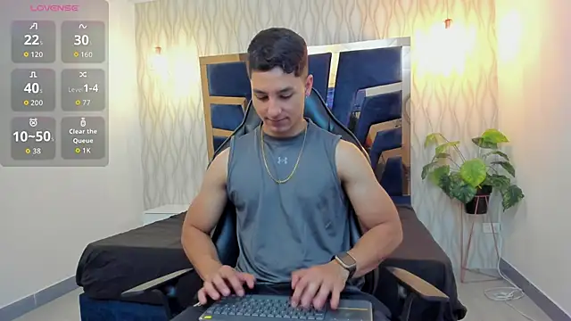 Noah Clarkk online show from April 27, 5:11 pm