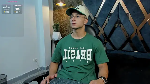 Noah Clarkk online show from March 22, 4:08 pm