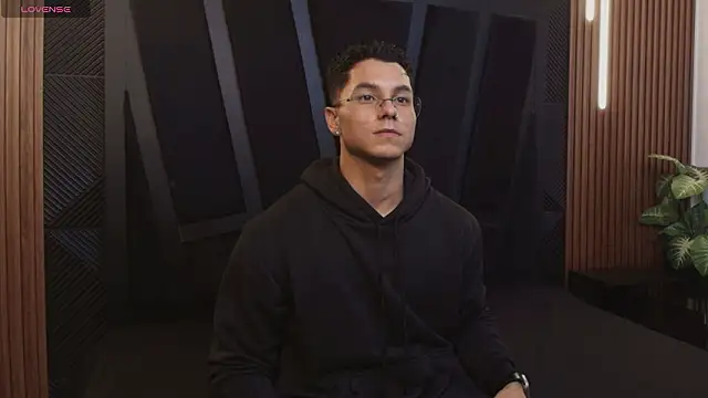 Noah Clarkk online show from February 17, 5:27 am