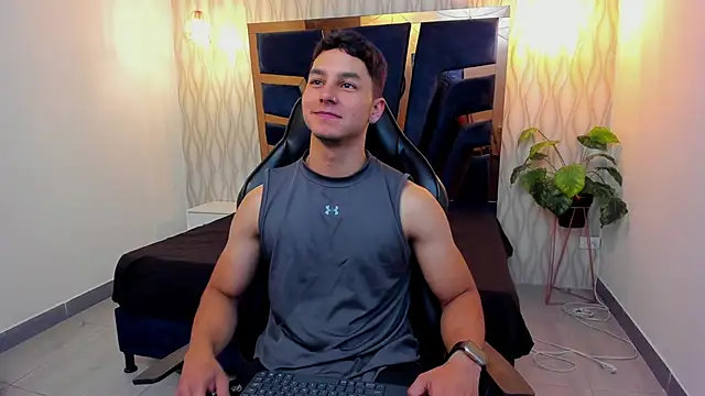 Noah Clarkk online show from April 29, 3:38 pm