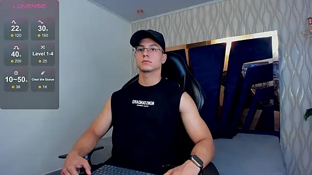 Noah Clarkk online show from March 13, 6:13 pm