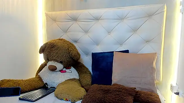 danna rivera0 online show from January 9, 7:32 pm