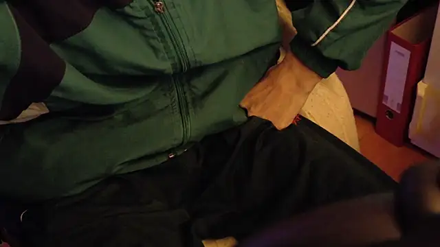 Gay-Versaut online show from December 22, 8:09 pm