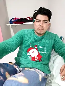 Snapshot of Remopay198 chatting on December 18, 12:49 am Remopay198 online show from December 18, 12:49 am