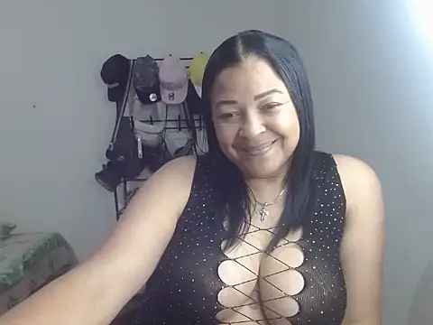 Cley 4 online show from December 19, 4:05 am