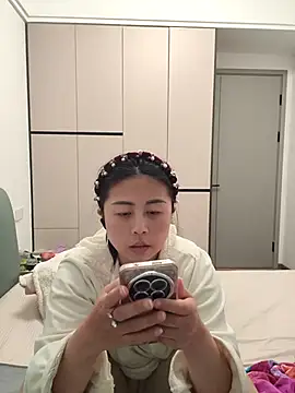 zzdd999 online show from March 23, 4:40 pm