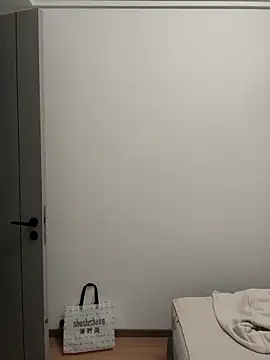 zzdd999 online show from March 8, 5:11 am