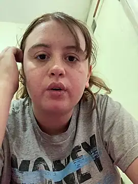 pomelito2 online show from December 18, 3:38 pm