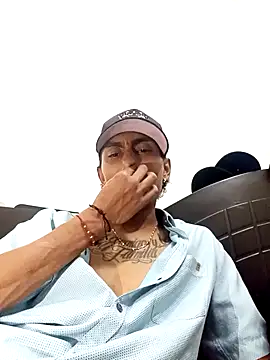 Snapshot of negrito_sexxxo chatting on December 18, 5:12 am negrito sexxxo online show from December 18, 5:12 am