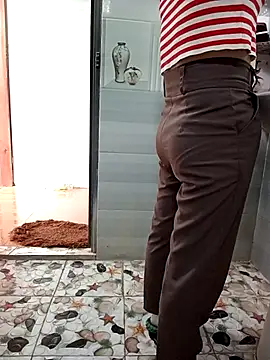 Sweet-Berryy online show from March 18, 1:31 am