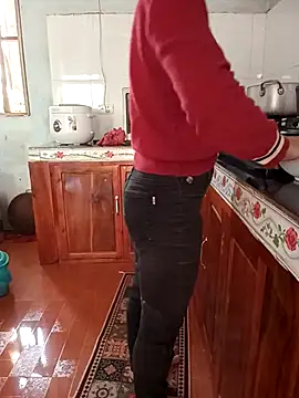 Snapshot of Sweet-Berryy chatting on January 12, 5:03 am Sweet-Berryy online show from January 12, 5:03 am