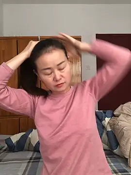 yunyun52012 online show from January 13, 7:45 am