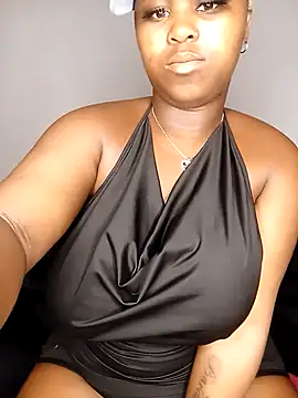 queen serves online show from December 18, 4:33 pm