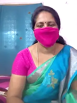 Snapshot of telugutrisha chatting on February 9, 3:04 am telugutrisha online show from February 9, 3:04 am