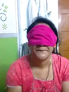 Snapshot of telugutrisha chatting on January 13, 12:25 am telugutrisha online show from January 13, 12:25 am