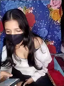 Surbhi-dixit online show from January 7, 8:03 pm