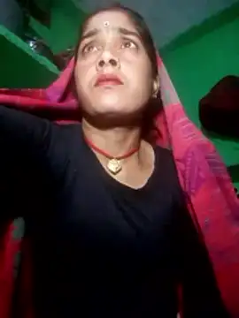 Snapshot of Pinki_rani chatting on February 2, 9:47 pm Pinki rani online show from February 2, 9:47 pm