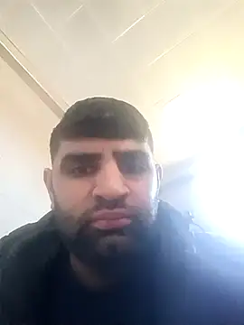 Snapshot of musa27272 chatting on December 18, 8:30 am musa27272 online show from December 18, 8:30 am