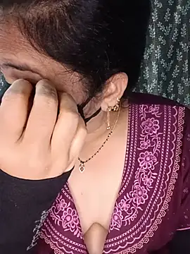 Snapshot of maduri__ chatting on July 10, 5:24 pm maduri online show from July 10, 5:24 pm