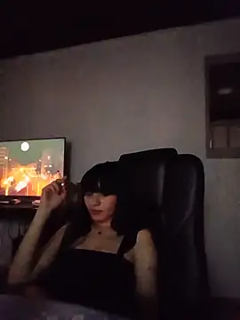 Snapshot of Nereya1 chatting on June 18, 8:03 pm Nereya1 online show from June 18, 8:03 pm