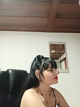 Snapshot of Nereya1 chatting on June 14, 11:50 pm Nereya1 online show from June 14, 11:50 pm