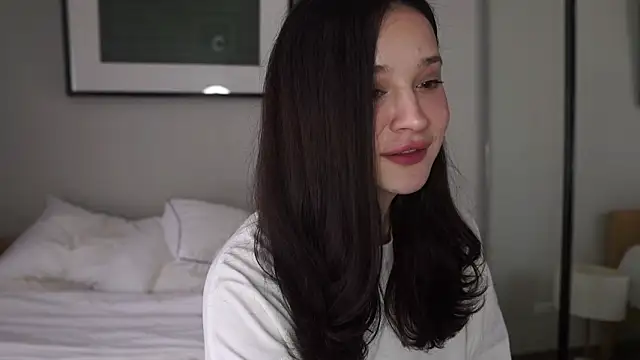 Snapshot of bonjour_nihao_hello chatting on February 22, 4:37 am bonjour nihao hello online show from February 22, 4:37 am