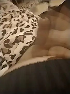 BHugo85269 online show from February 2, 3:00 pm