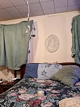 tentpipes online show from April 11, 6:10 am