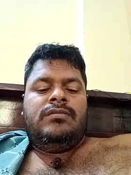 Snapshot of yourwellman chatting on February 20, 7:43 am yourwellman online show from February 20, 7:43 am