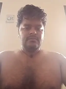 Snapshot of yourwellman chatting on May 30, 9:37 am yourwellman online show from May 30, 9:37 am