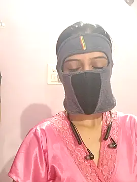 notyg240 online show from April 30, 11:09 pm
