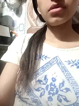 Eva 890 online show from April 10, 5:42 pm