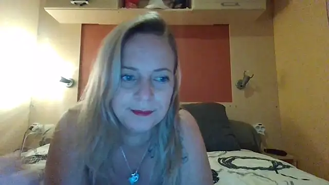 Miss-Chupagirly online show from December 22, 8:42 pm