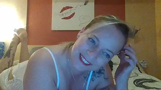 Miss-Chupagirly online show from December 20, 10:23 pm