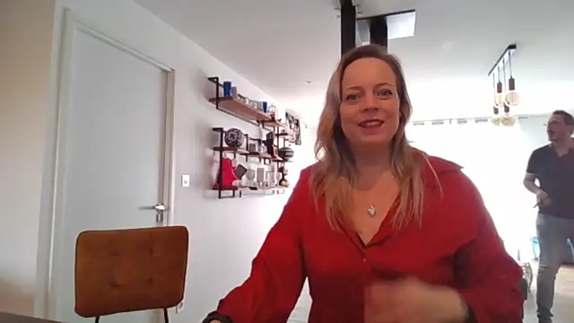 Miss-Chupagirly online show from March 3, 10:00 am