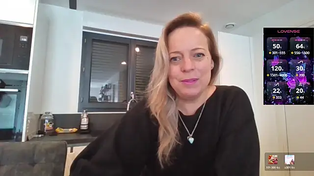 Miss-Chupagirly online show from March 4, 2:36 pm